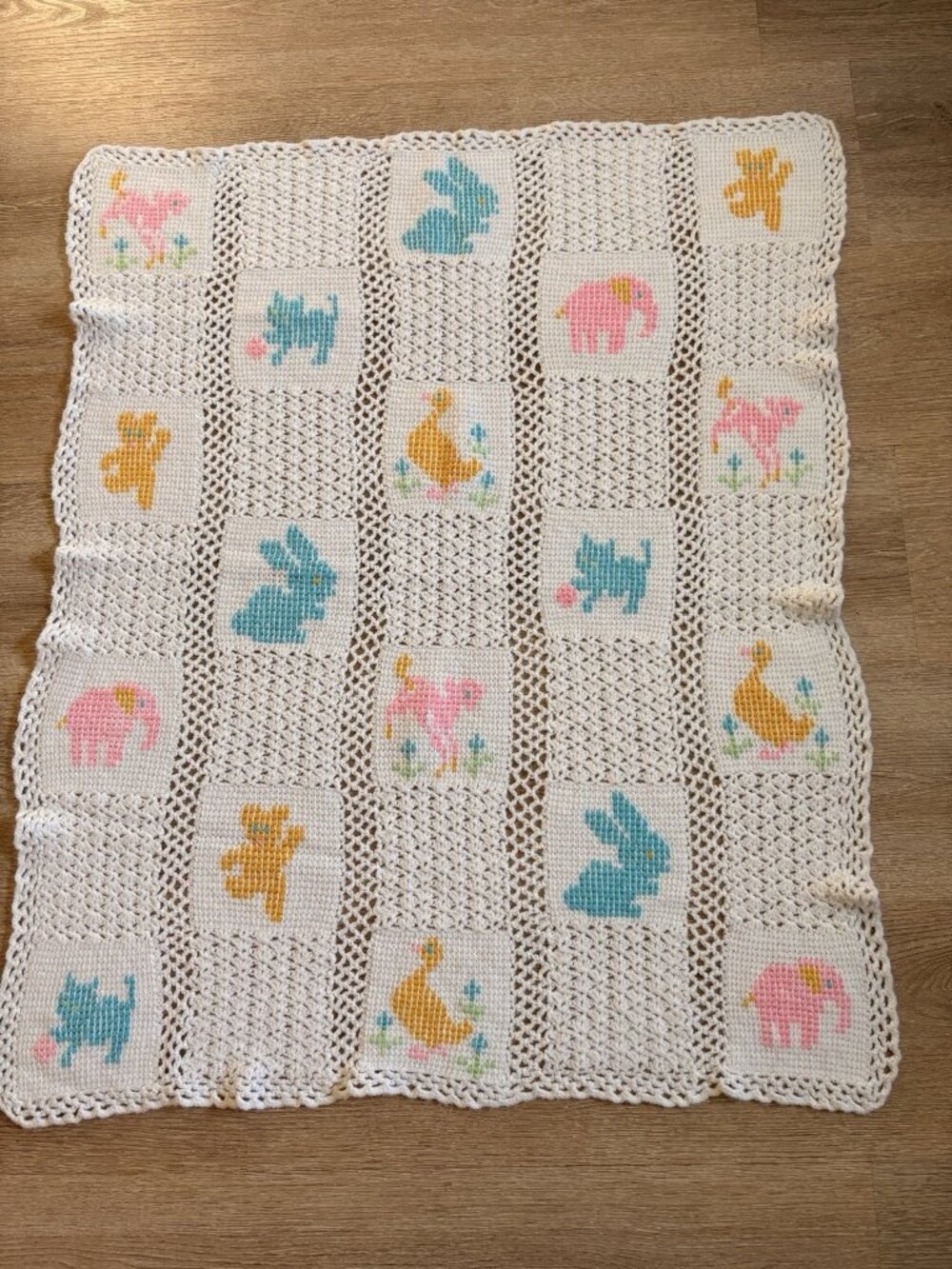 Vintage Baby Afghan Crochet Crib Blanket Quilt 38” X 32” Animals